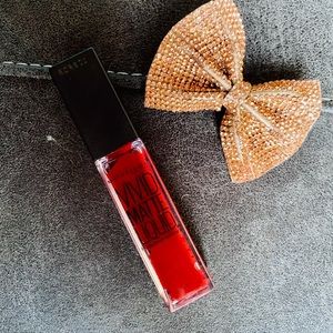 FREE w/ bundle Vivid matte liquid lipstick 💄❣️🩸